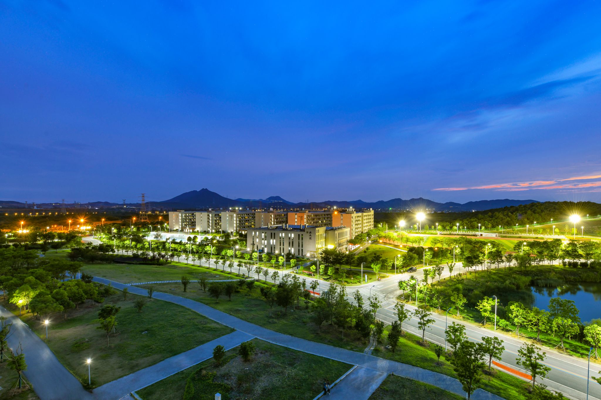 环球360会员登录夜景