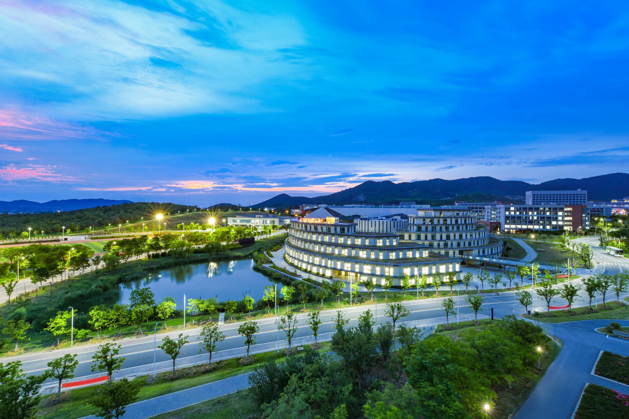 环球360会员登录夜景